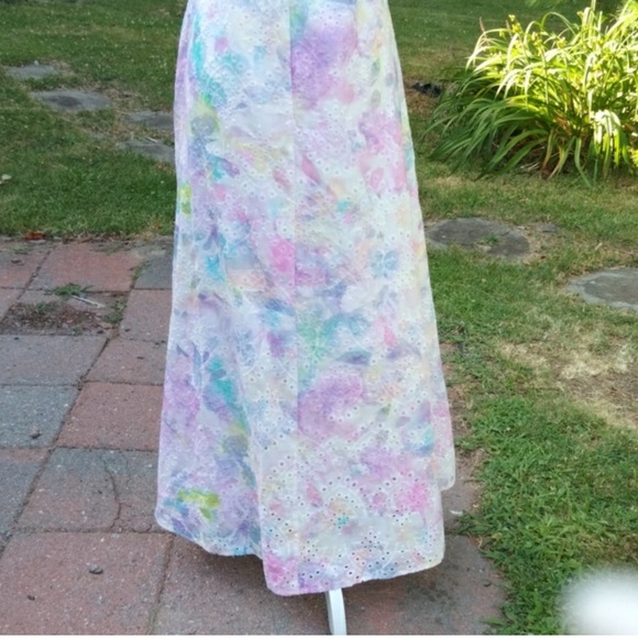 Adyson Parker Cotton Eyelet Embroidered Watercolor Maxi Dress size Large - Picture 9 of 12
